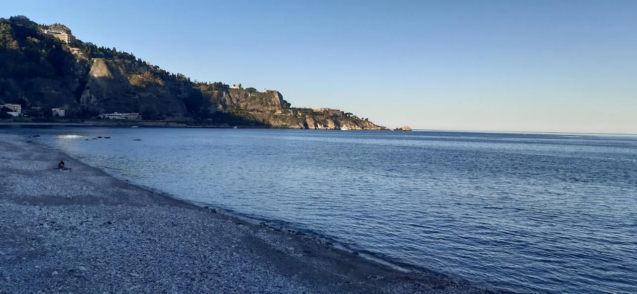 Pina'S Tao Sea Home تاورمينا شقة