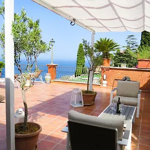 Athèna Aparthotel